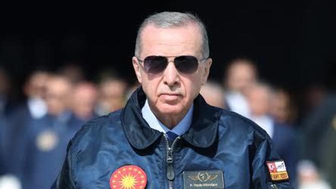 BU KARİZMA KİMDE VAR?