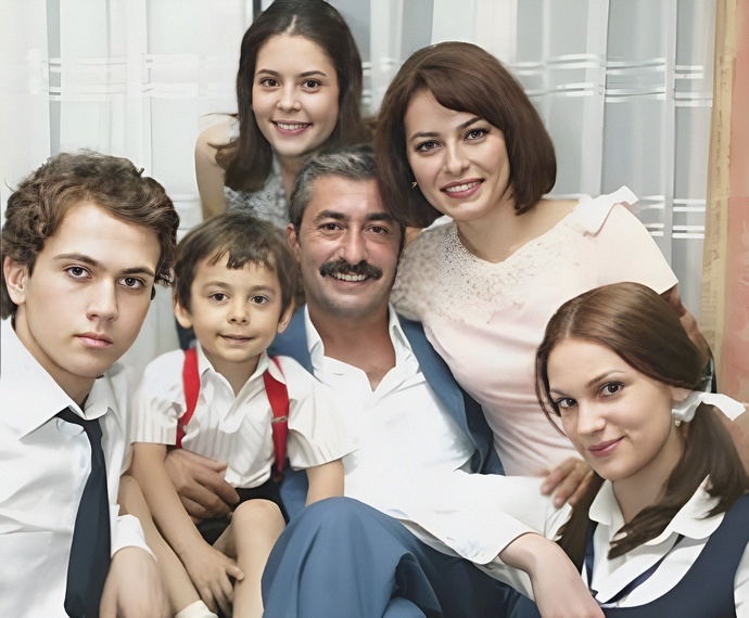 Gelmiş geçmiş En sevdiğiniz türk dizisi hangisi?