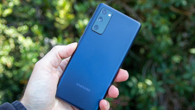 Samsung S20 FE güzel telefon mu?