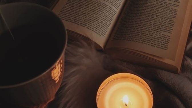 Kitap okurken mumları yakar mısınız?