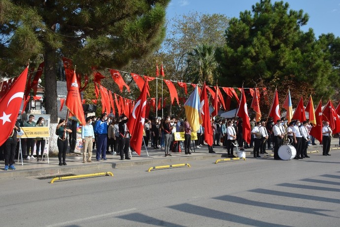 Öğrenciyken 29 Ekim törenlerinde görev aldınız mı?