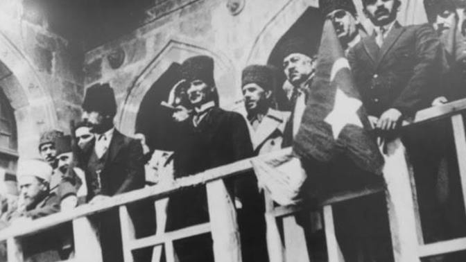 Cumhuriyet ilan edilirken o alanda olmak ister miydiniz?