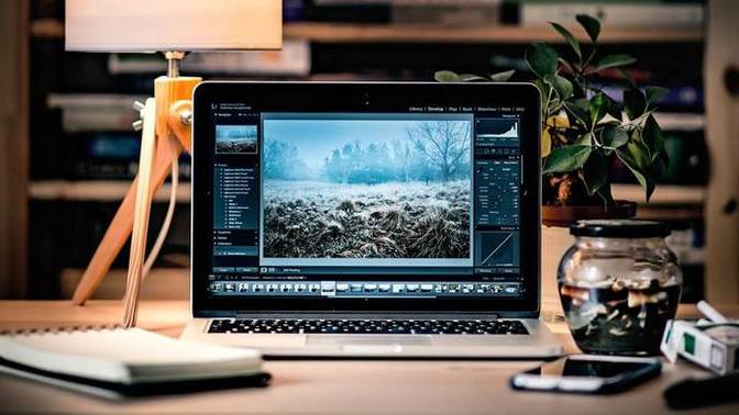 Grafik tasarım için MacBook mu daha iyi yoksa oyun bilgisayarı mı?