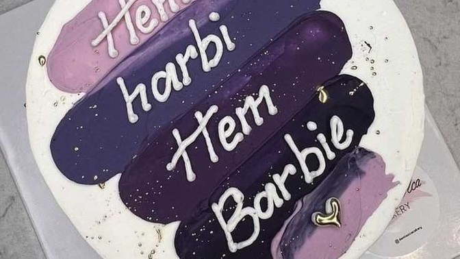 Kadınlar harbi barbi diye iki kalıptan birine girmek zorunda mı?