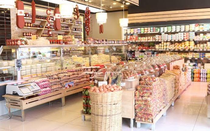 Şarküteride yeni işe girdim, 10 bin TL ile başlarsın dedi. Nasıl sizce?