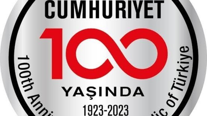 Sence biz yüz yıllık mıyız?