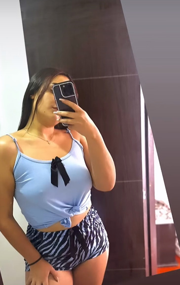 Ayna gördükçe fotoğraf çekme isteğiniz oluyor mu sizinde?