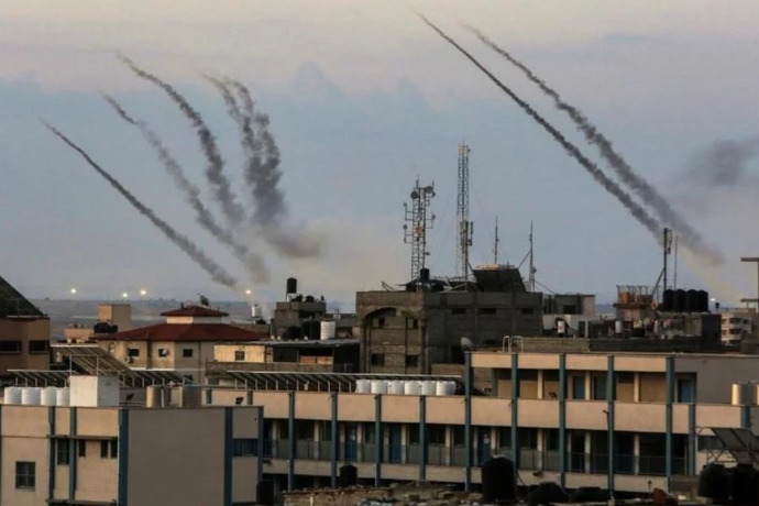 İsrail Hamas savaşa başladı desteğiniz kimden yana?