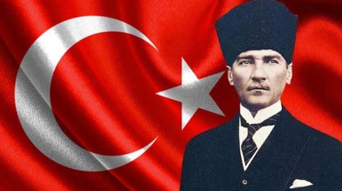 Atatürke yapılan çirkin saldırıyı İfade özgürlüğüyle bağdaştırabilmeyi düşünmek hangi aklın ürünüdür?