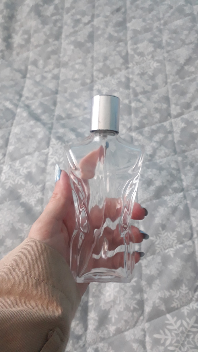 Bu parfümün markasını biliyor musunuz?