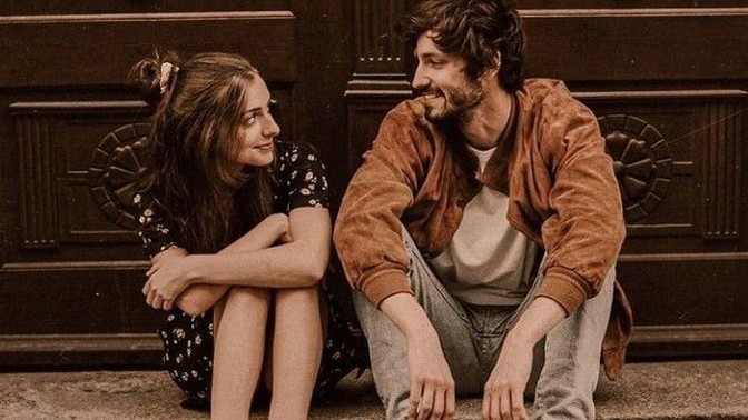 İlk buluşmada mesafeli mi olunmalı, samimi mi?