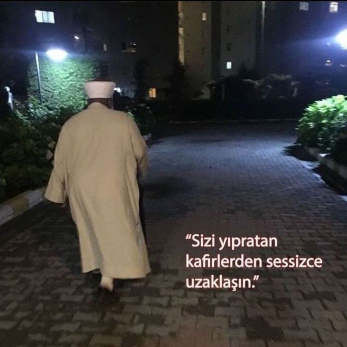 Eski sevgiliniz, yakın arkadaşınızla sevgili olsa tepkiniz ne olur?