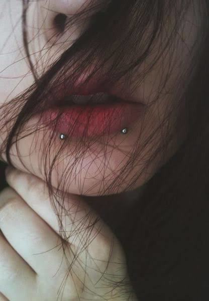 Güzel görünmek adına piercing taktıranları beğeniyor musunuz?