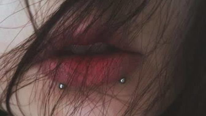 Güzel görünmek adına piercing taktıranları beğeniyor musunuz?