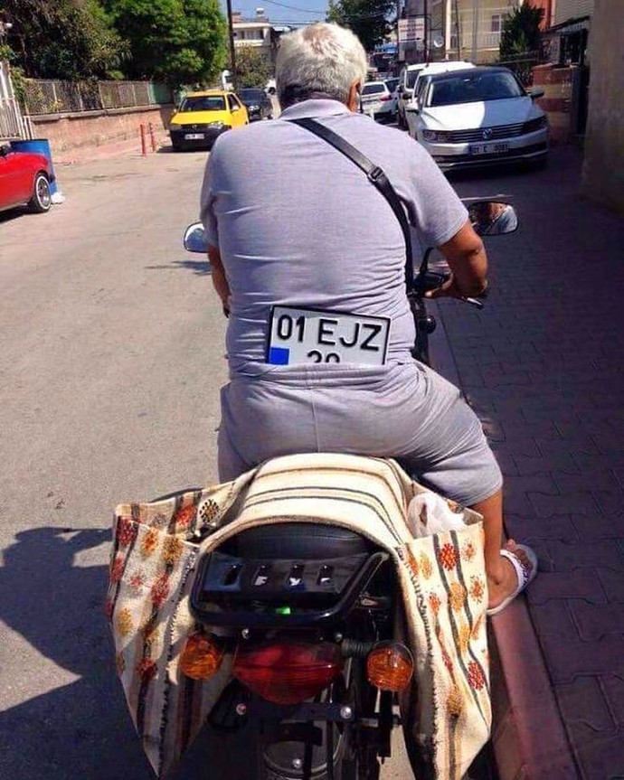 Komik bir fotoğraf paylaşabilir misiniz?