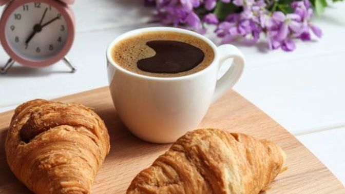 Filtre kahve ve kruvasan ile kahvaltı yapılır mı ☕️?