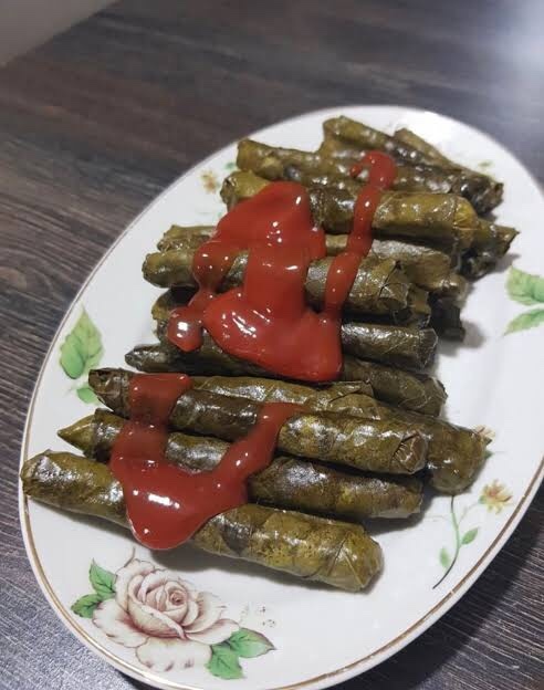 Sarmaya ketçap sıkılır mı?