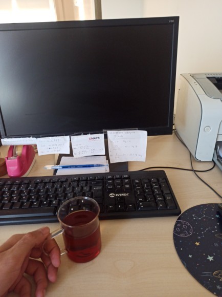 Günaydın, işimizin başındayız. Siz ne yapıyorsunuz?