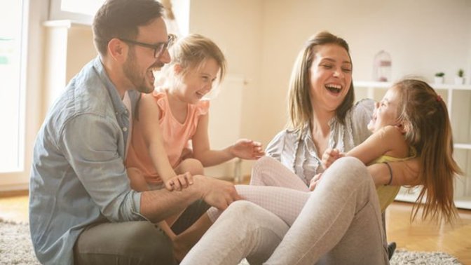 İyi bir aile inşa etmek sizce zor mu?