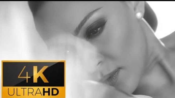 Gece'ye hangi şarkı ile start verdiniz?