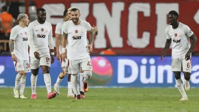 Antalyaspor 0 - Galatasaray 2! Sarı kırmızılılar üst üste 7'inci galibiyetini aldı! Maçı nasıl buldunuz?