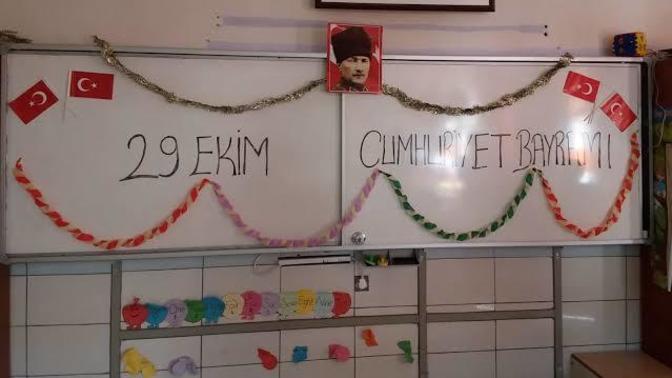 Öğrenciyken Cumhuriyet Bayramı için sınıfınızı süsler miydiniz?