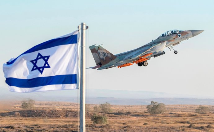 Hamas israilli kadınları kaçırıp ağızlarını bantlıyor sizce olması gereken mi?