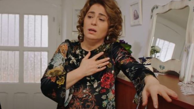Flörtün eski sevgilisine yazması aldatmak sayılır mı?