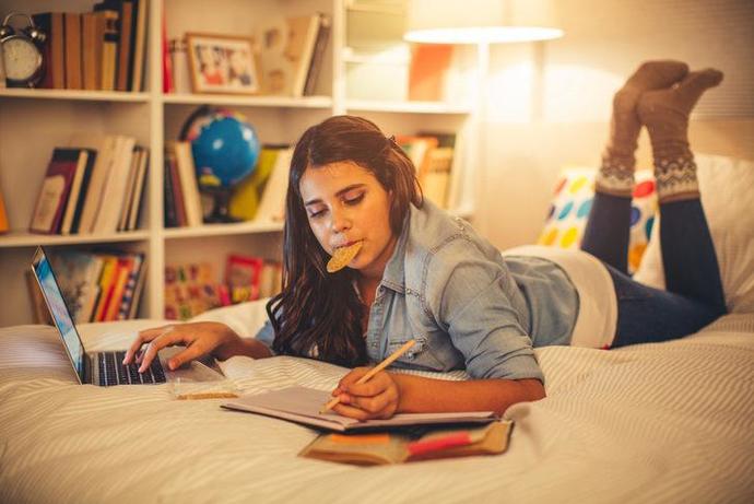 Bir şeyler yerken işinize odaklanabilir misiniz?