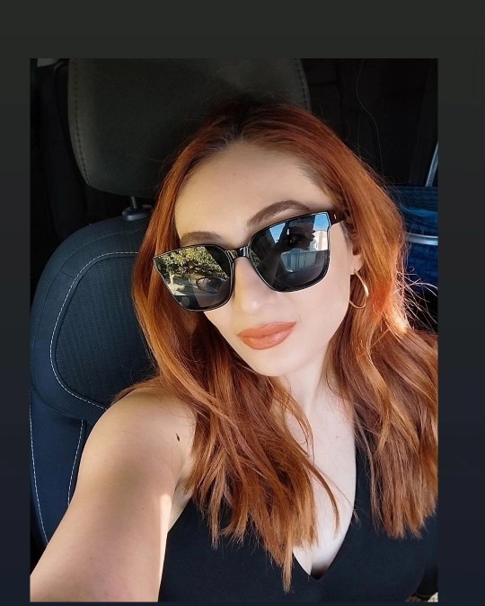 Saç rengimi sizce değiştirmeli miyim?