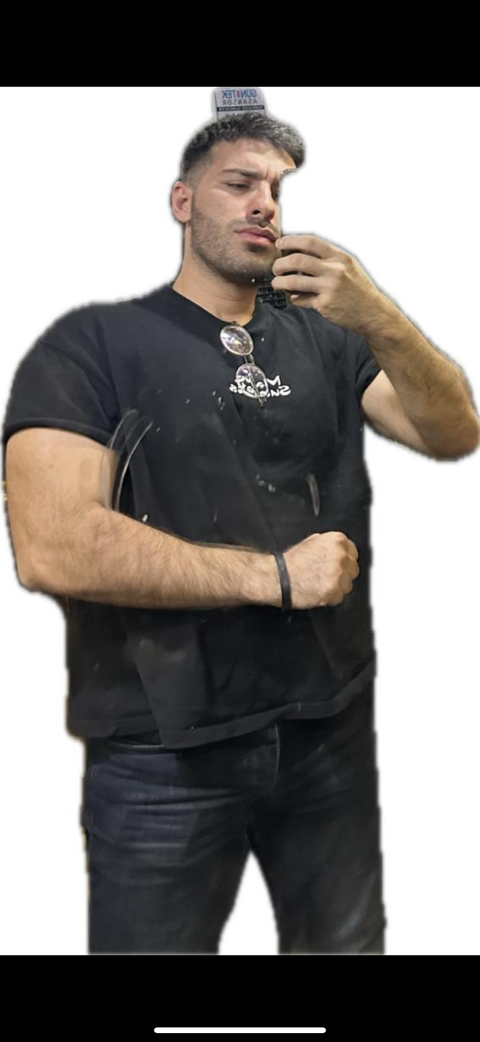 Niye tipsizim ben niye ya neden ağlasam ayıp olur mu?