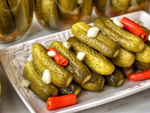 Turşuyu hangi yemeğin yanında daha çok seversiniz?