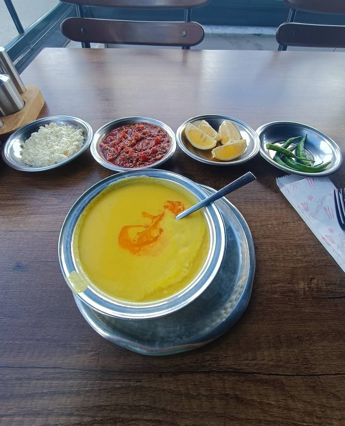 Mercimek çorbasına limon sıkar mısınız?