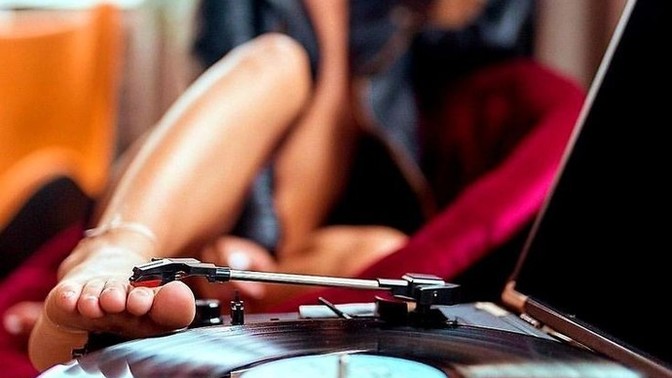 Kendine bir şarkı açıp dinlemeni istesem bu hangi şarkı olurdu?