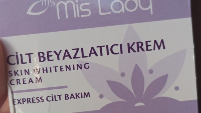 Mis lady beyazlatıcı krem kulalnan var mı?