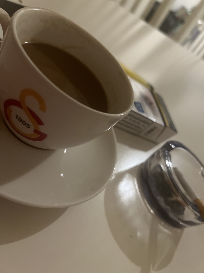 Aksaminiz nasil geciyor ☕️?