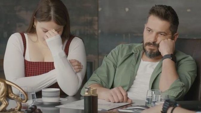 Sevgilimin bana sahte yüzük verdiğini öğrendim. Onun için değersiz miyim sizce?