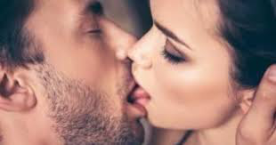 Öpüşürken dilinizi kullanıyor musunuz 💋?