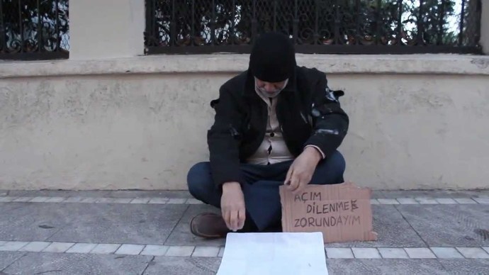 Eskişehirde dilencilere para vermek yasaklanmış. Sizce tüm şehirlerde böyle mi olmalı?