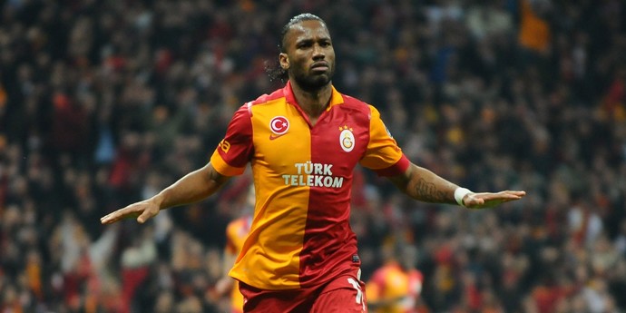 Galatasaray tarihinde en iyi forvet kim sizce ?