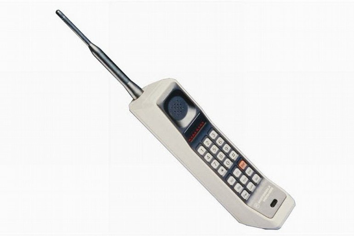 Kullanmaya başladığın ilk telefon markası neydi?