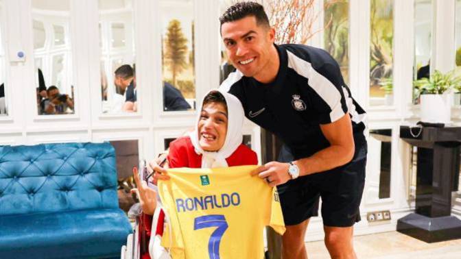 Cristiano Ronaldo İran'da 99 kırbaç cezasıyla karşı karşıya! Sizce Cristiano Ronaldo İran'a giderse ne olur?