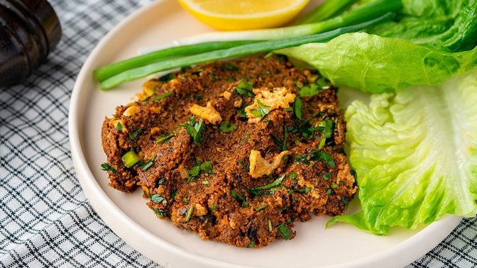 Yumurtalı çiğ köfte olur mu? Çiğ köfte yumurtalı mı yenir, yumurtasız mı?
