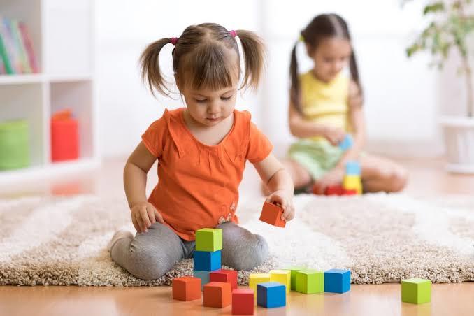 Bekar biri çocuk esirgeme kurumundan evlat edinebilir mi?