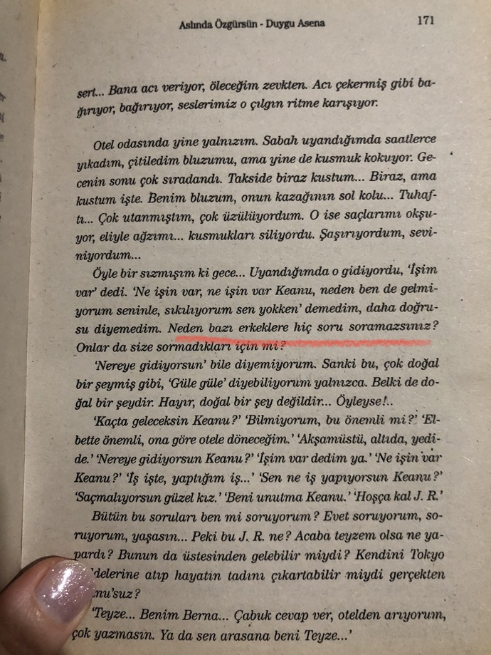 Neden bazı erkeklere hiç soru sorulmuyor 🤔?