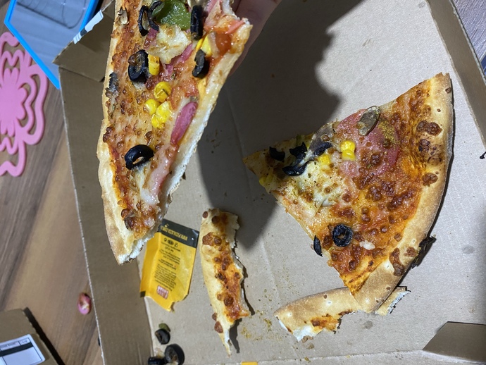 Bu pizza hamuru normal mi?
