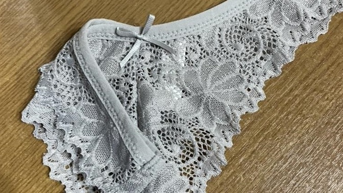Günlük hayatta stringler gerçekten rahat mı yoksa özgüven için mi giyiliyor?