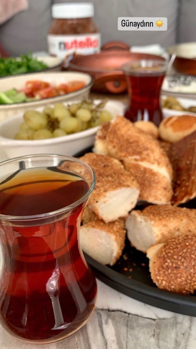 Hafta sonu kahvaltı masasında en az kaç çeşit karbonhidrat bulunmalı?