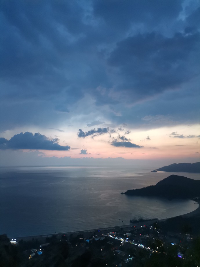 Kaç kere sorularını görünce, kaç kere gün batımını izledin?