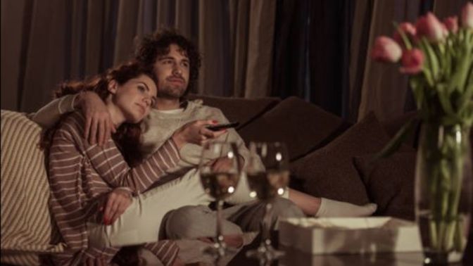 Film izlerken neye sarılırsın?